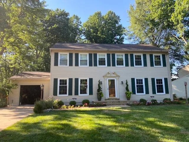 Slide of Advantage Home Improvements