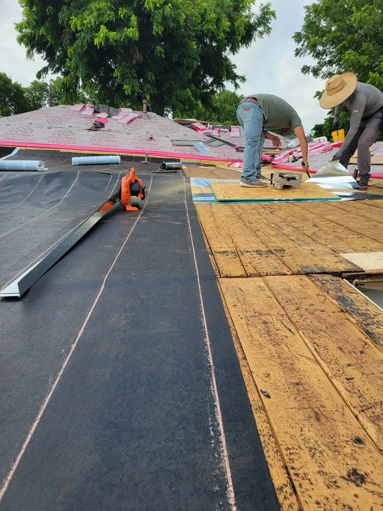 Slide of Advantage Remodeling and Roofing