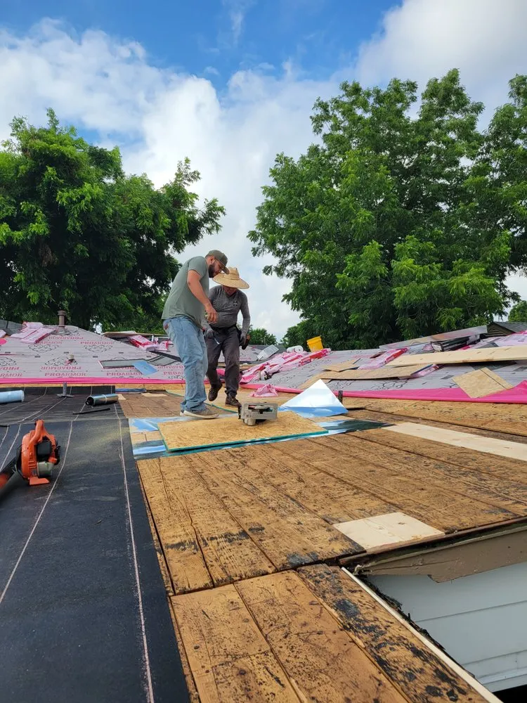 Slide of Advantage Remodeling and Roofing