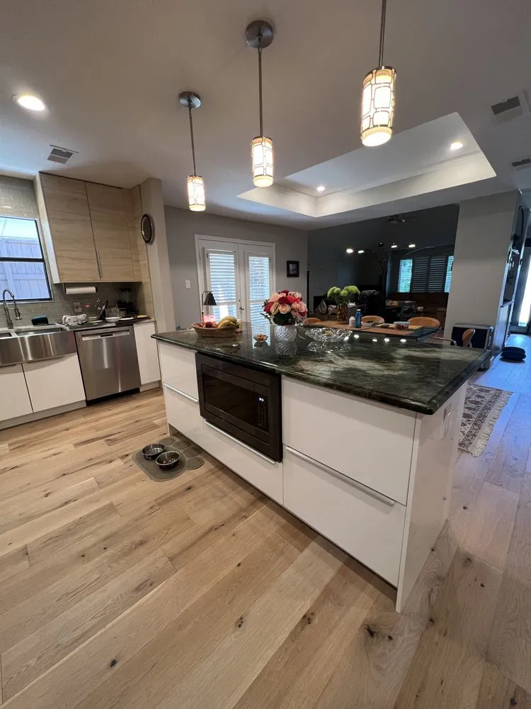 Slide of Advantage Remodeling and Roofing