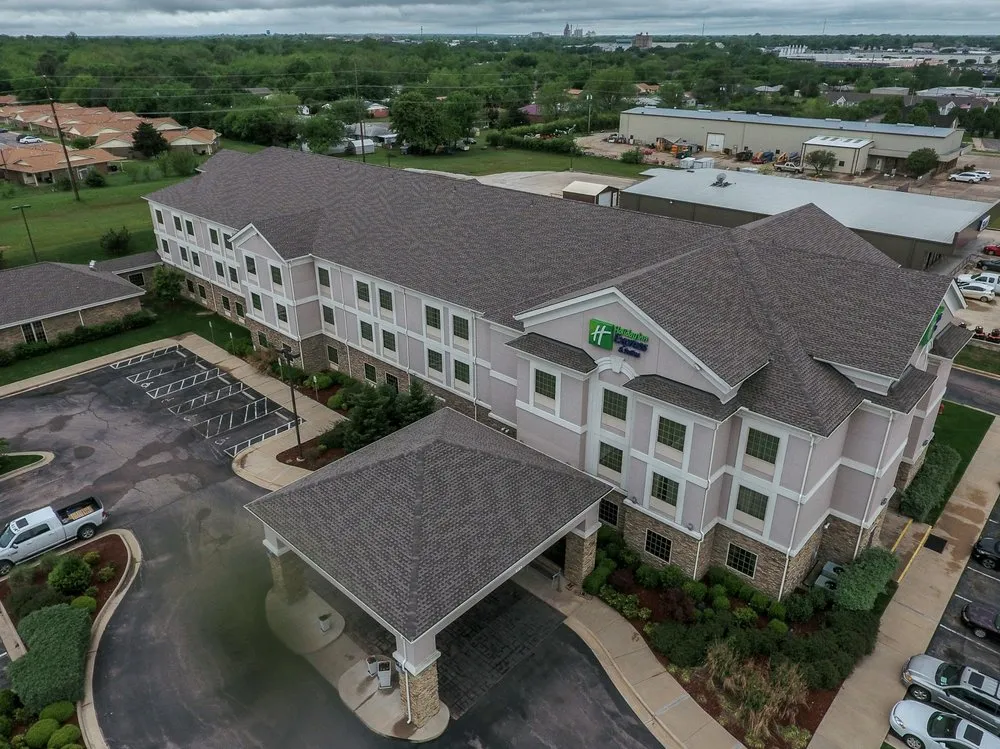 Slide of Advantage Roofing