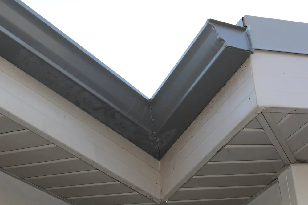 Slide of Advantage Seamless Gutters