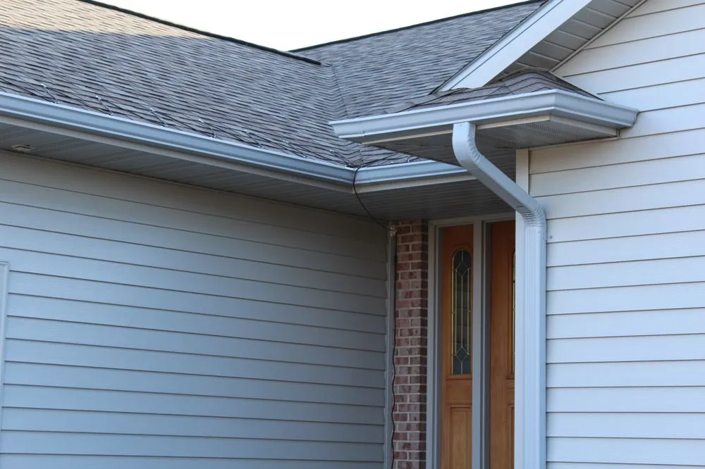 Slide of Advantage Seamless Gutters