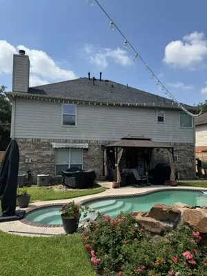 Advatek Roofing Logo