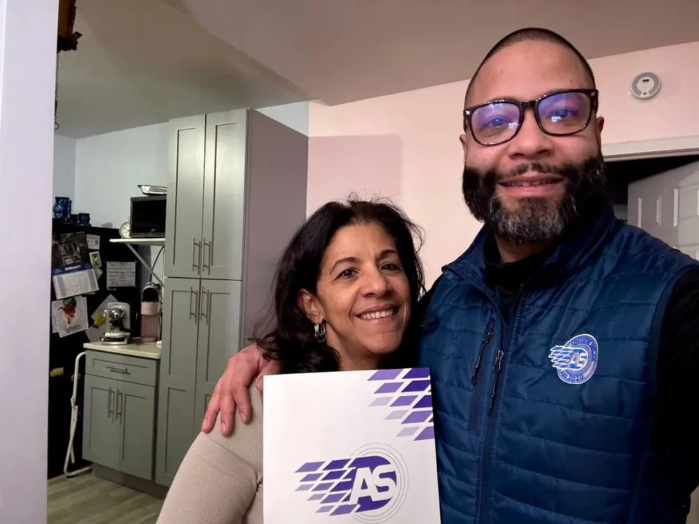 Slide of Advisor Solar