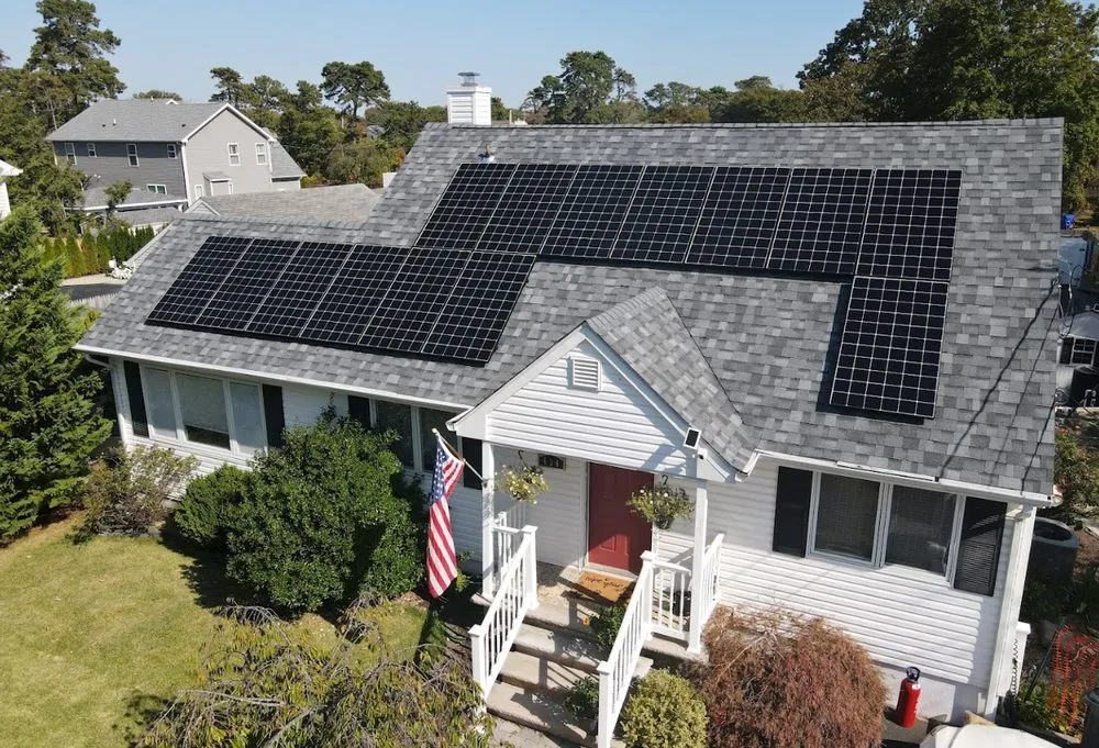 Slide of Advisor Solar