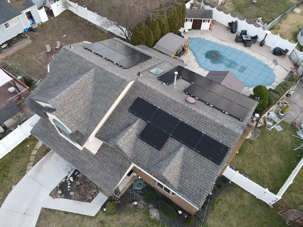 Slide of Advisor Solar