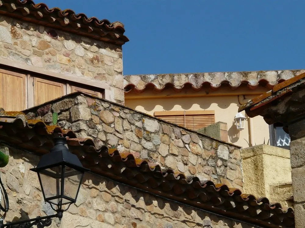 Slide of A&E Connecticut Roofing