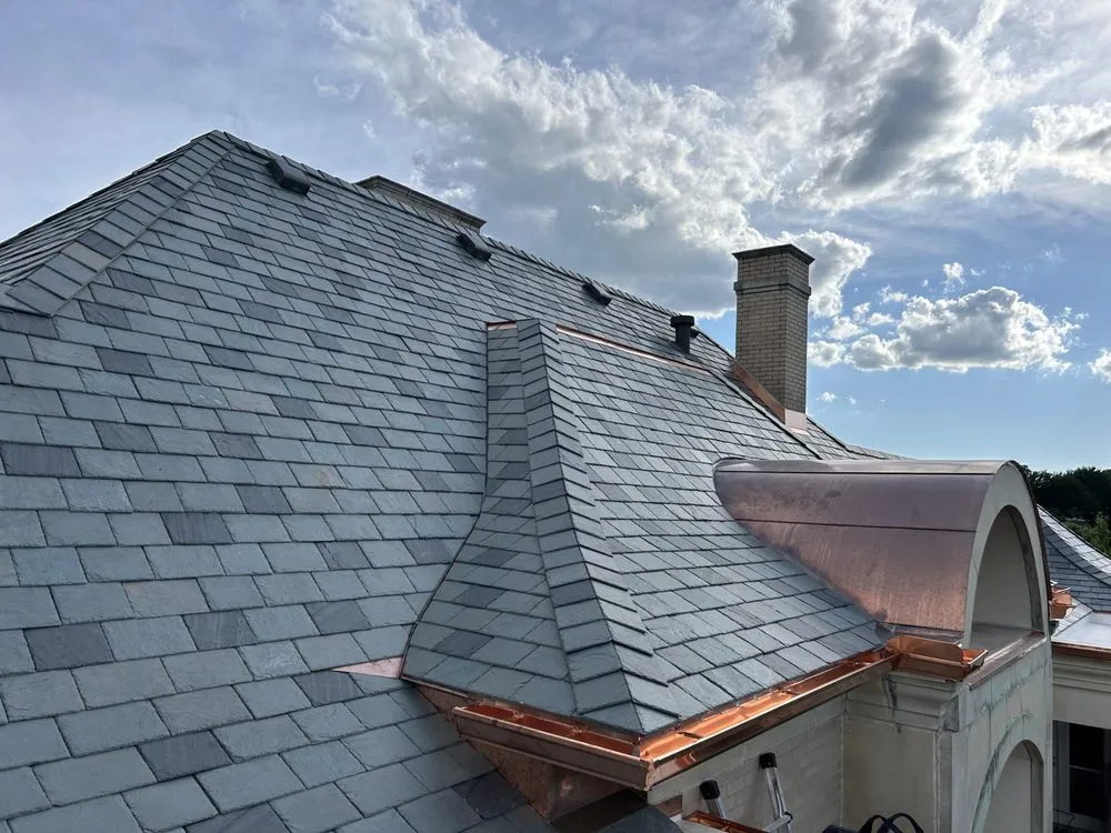 Slide of A&F Rosales Roofing