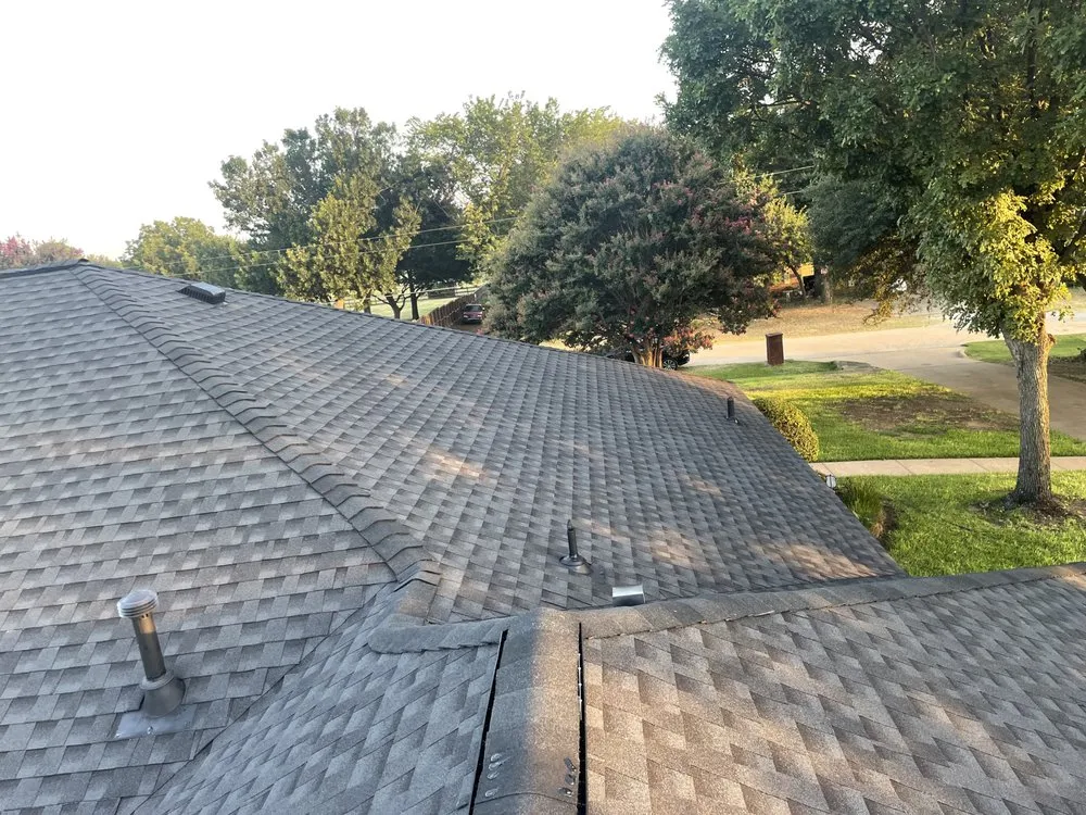 Slide of A&F Rosales Roofing