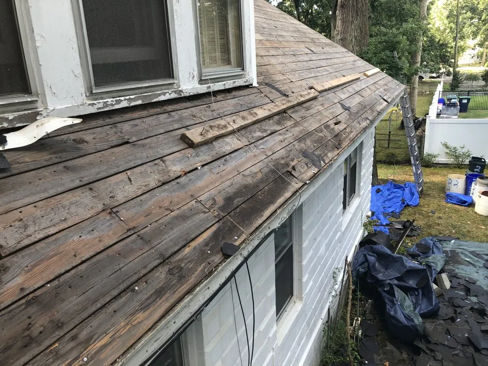 Expert shingle roofing service same-day service in Egg Harbor Township, NJ by Affordable Roofing