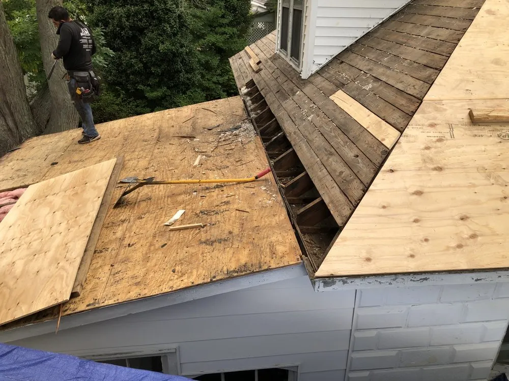Emergency flat roof repair for fast service in Egg Harbor Township, NJ by Affordable Roofing