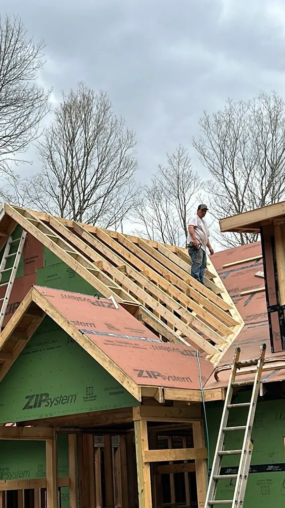 Top-rated residential roofing service in South Royalton, VT - AFW Roofing