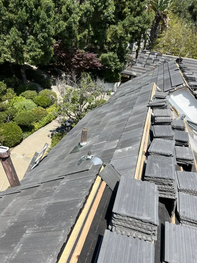 Slide of A&G New Generation Roofing