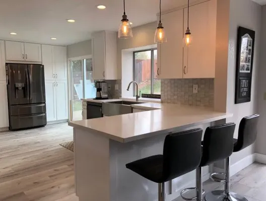 AGE Construction Logo