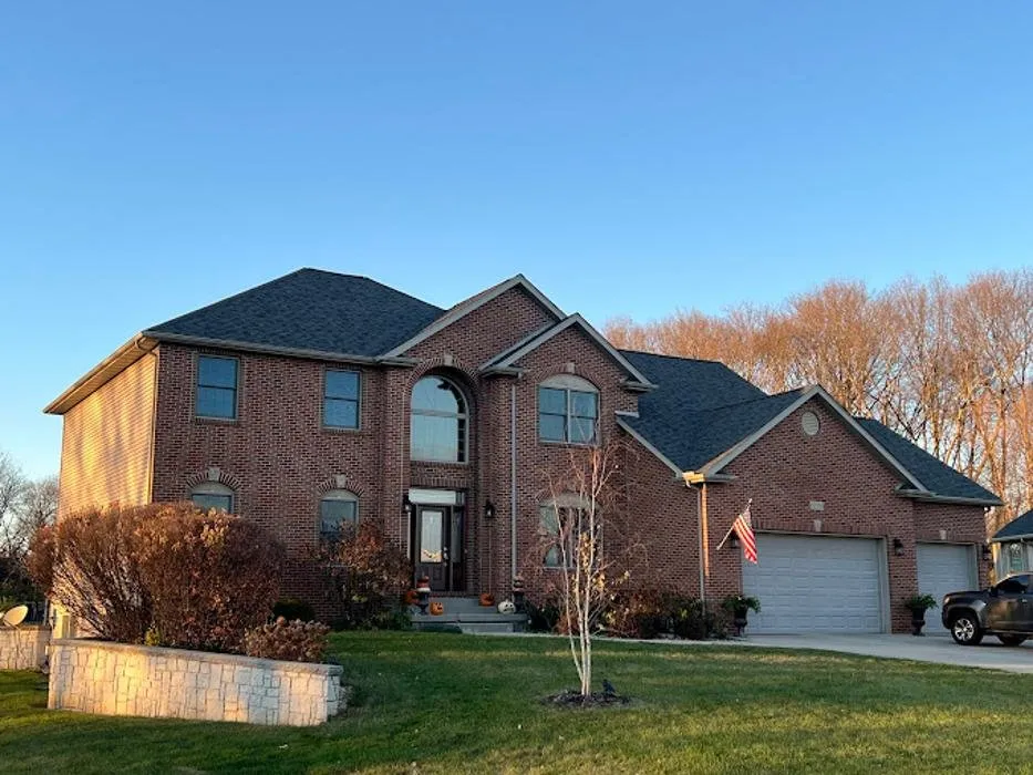 Slide of AGG Roofing