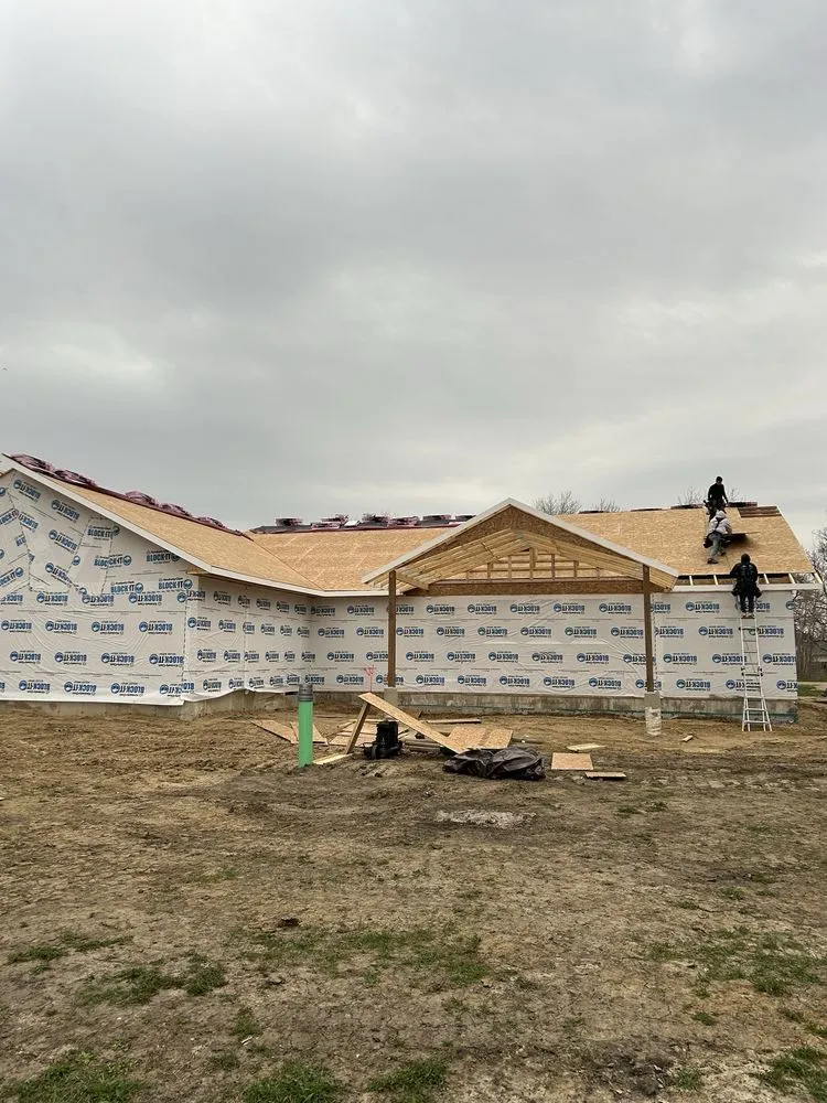 Slide of AGG Roofing