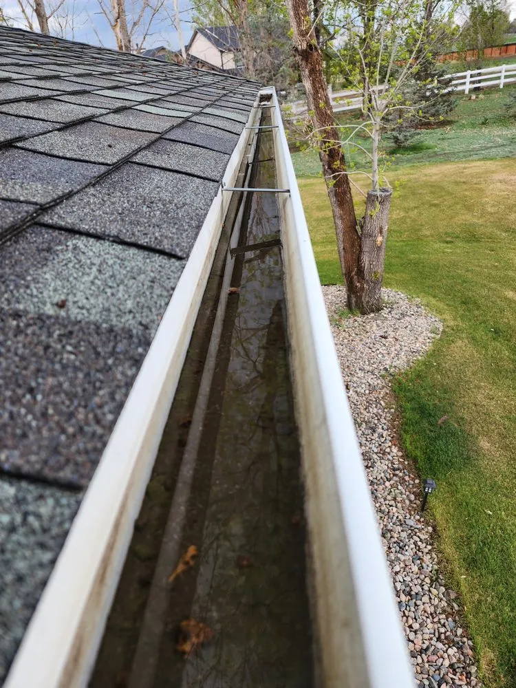 Expert roof inspection in Bellvue, CO - Aggie Roofing