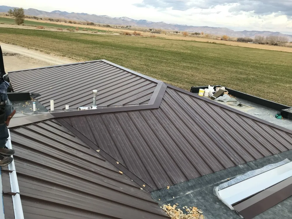 Slide of Agile Roofing