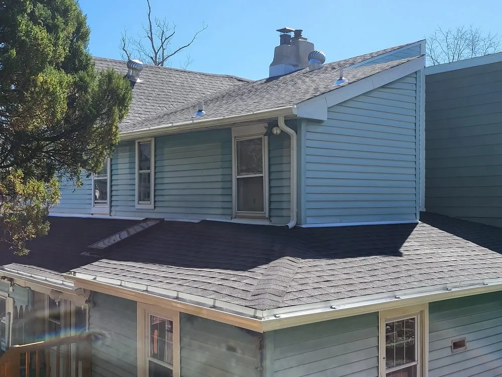 Slide of AGM Roofing