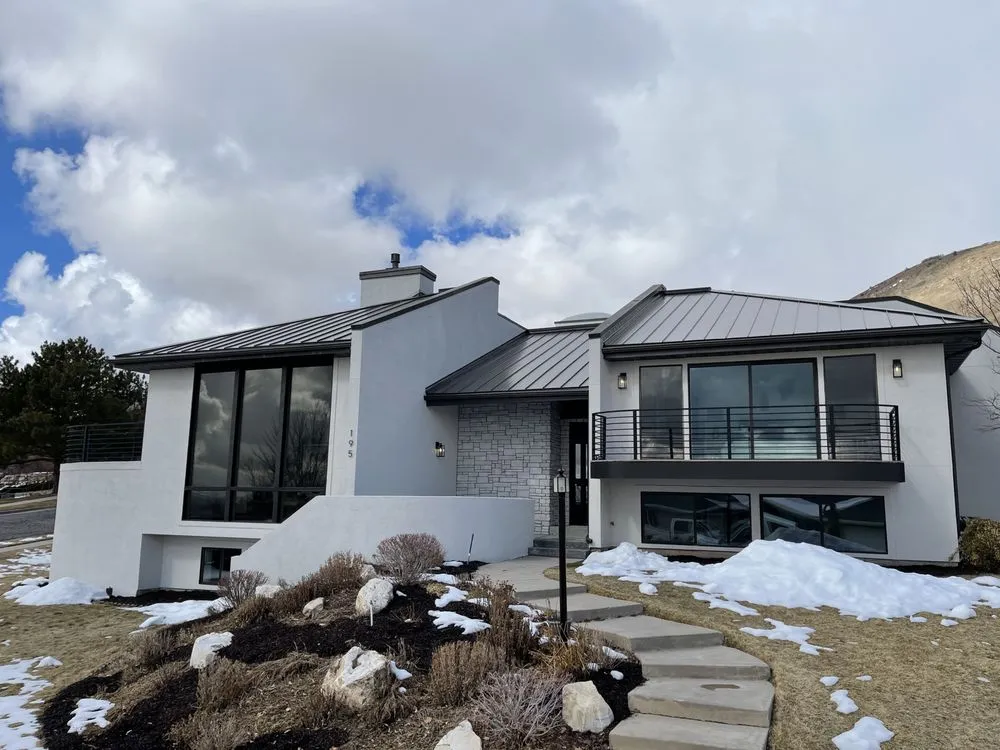 Slide of AGMG Roofing