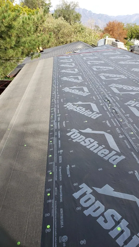 Slide of AGMG Roofing