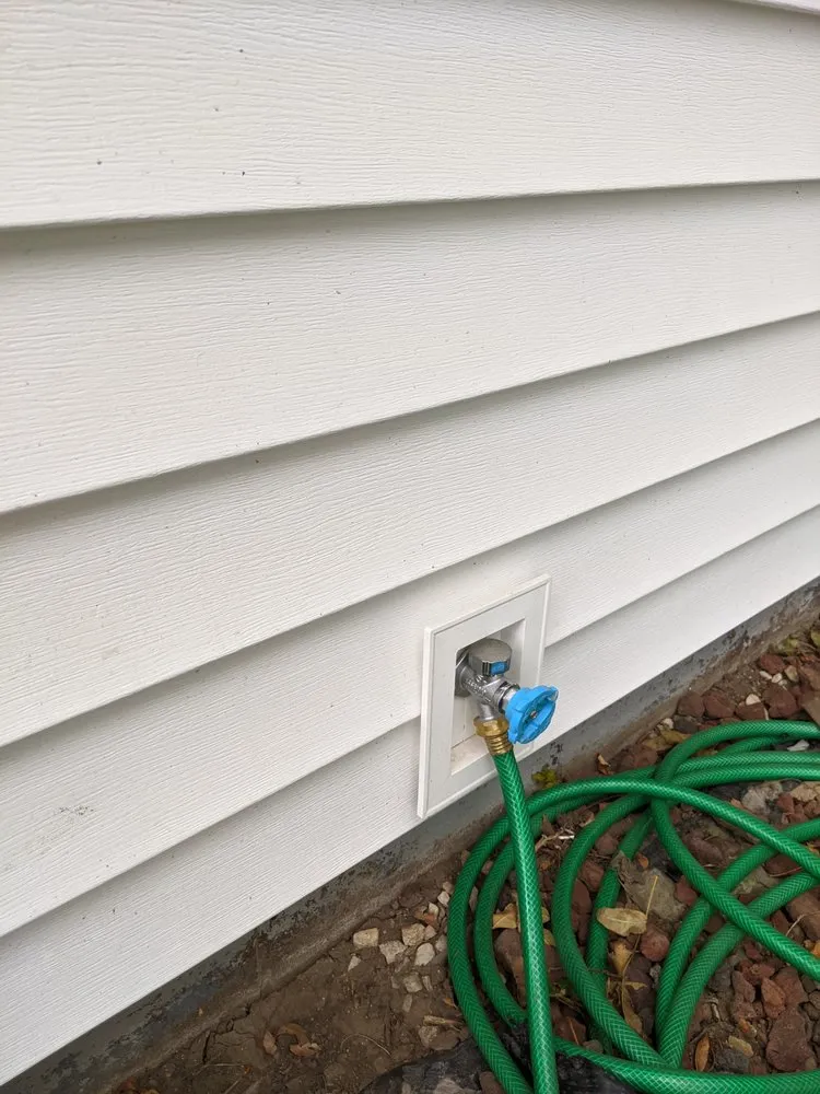 Slide of AGR Roofing & Construction