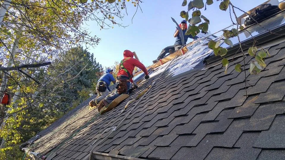 Slide of AGR Roofing & Construction