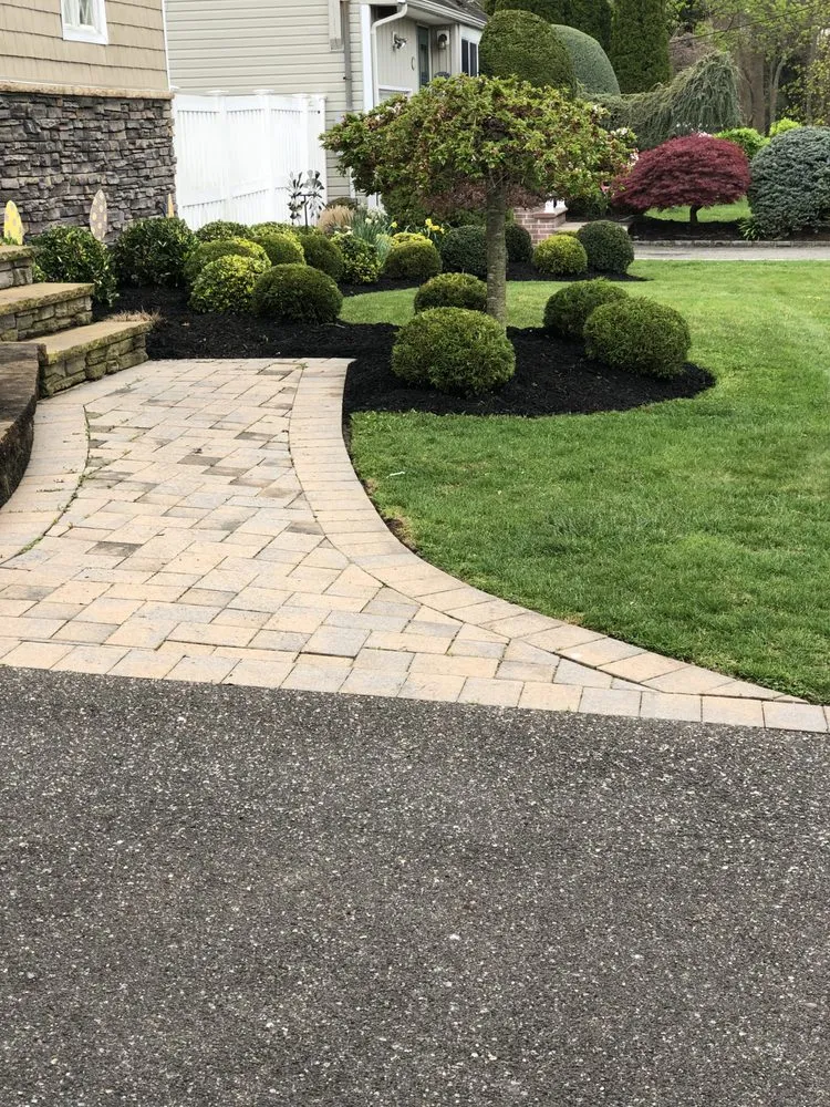 Slide of Aguila Tree Services