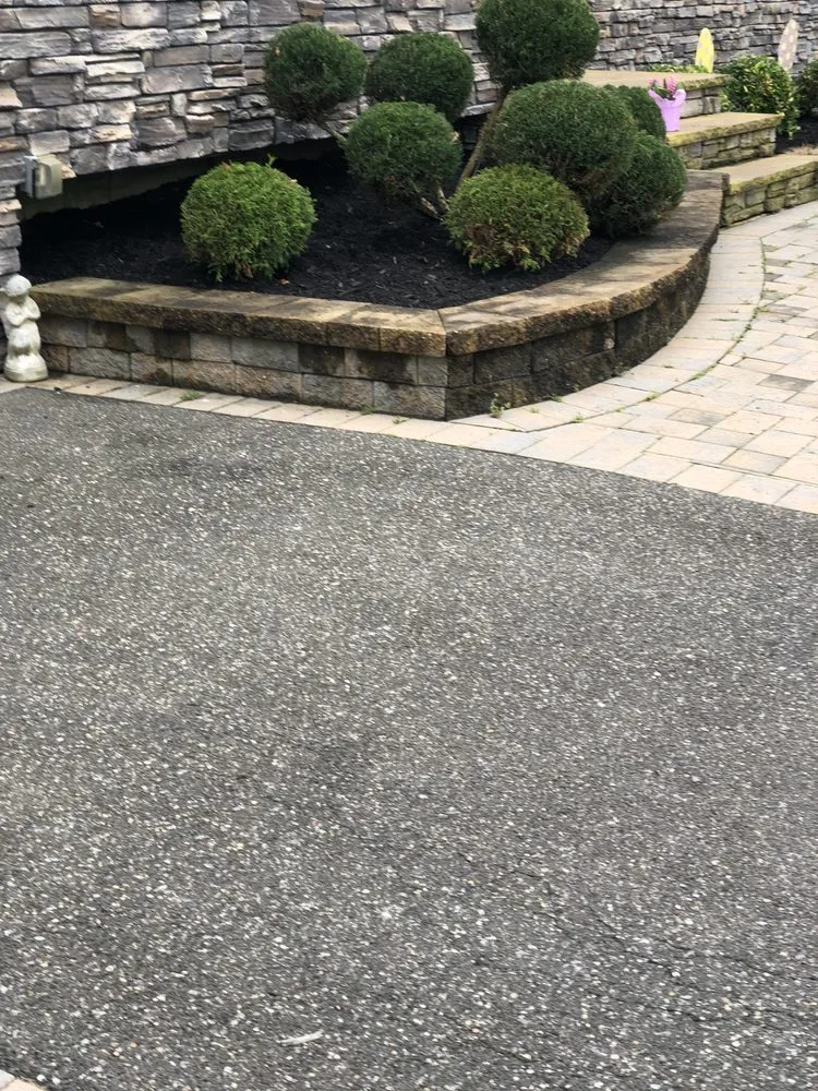 Slide of Aguila Tree Services