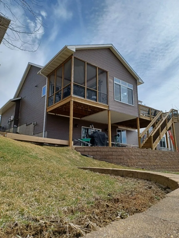 Slide of Aguilar Custom Work