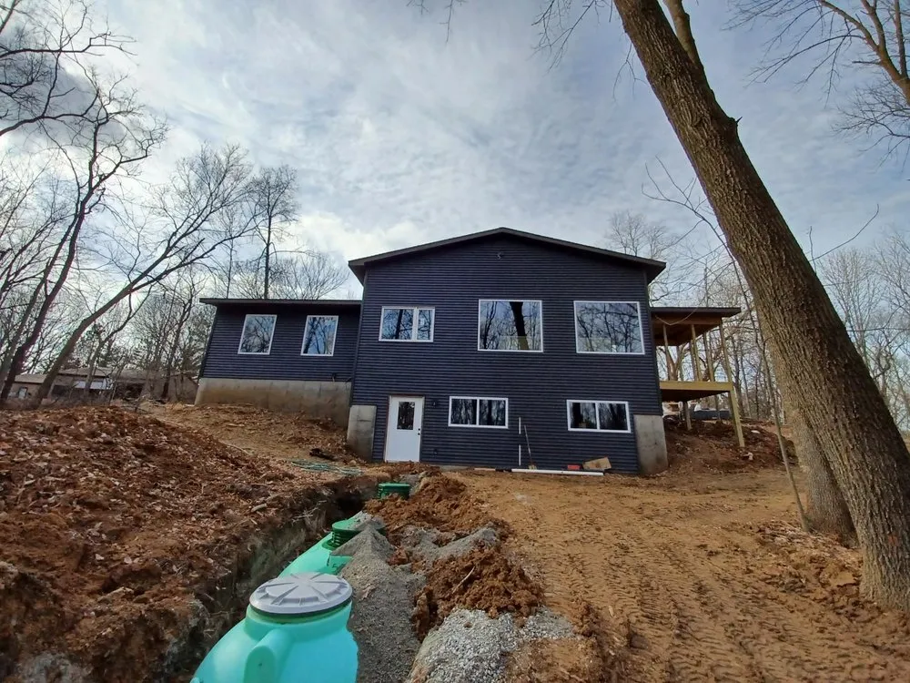 Slide of Aguilar Custom Work