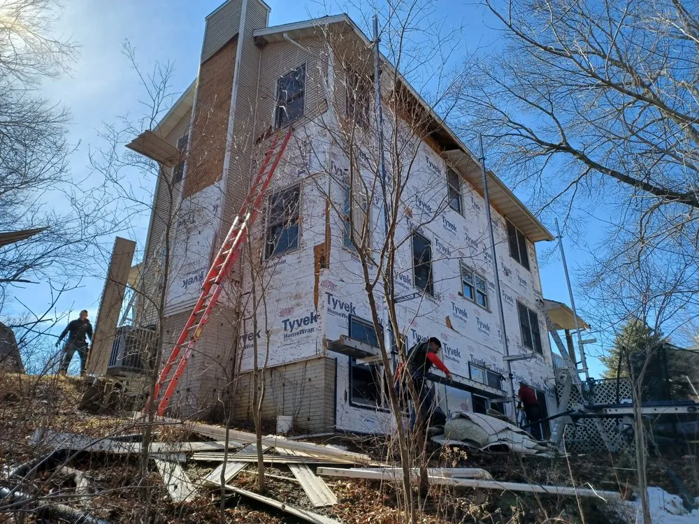 Slide of Aguilar Custom Work