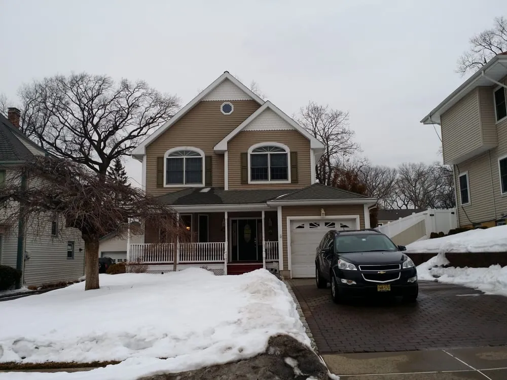 Slide of A&I Roofing and Gutters