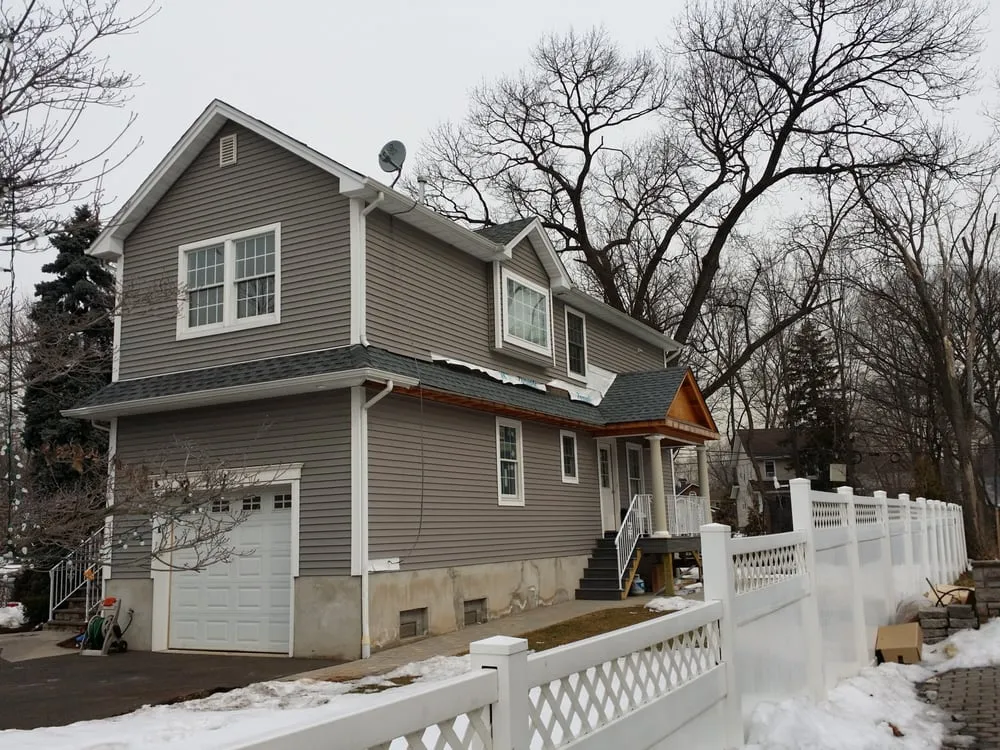 Slide of A&I Roofing and Gutters