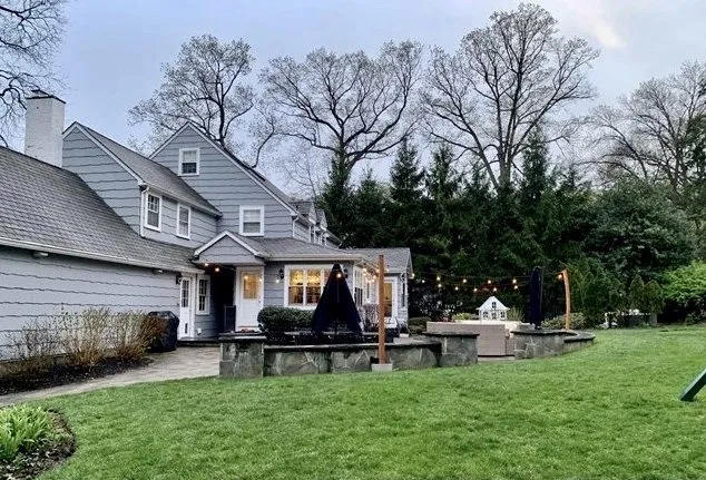 Slide of A&I Roofing