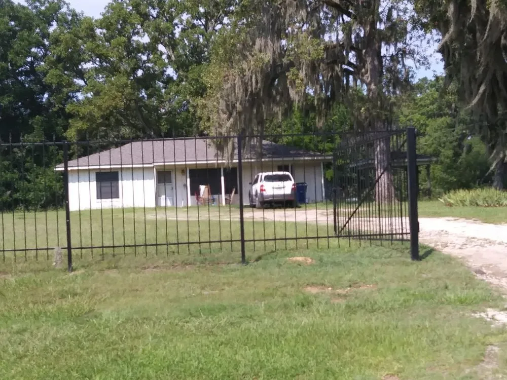 Slide of Aim-1 Seamless Gutters