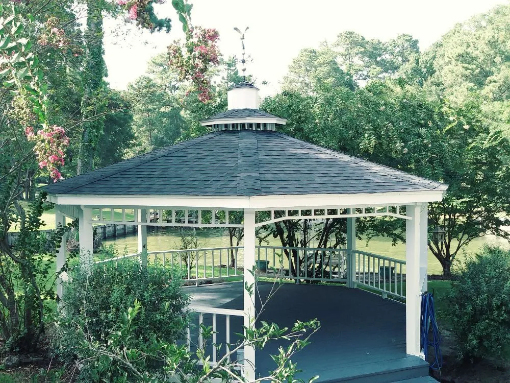 Slide of Aim-1 Seamless Gutters