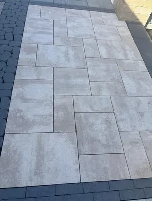 AJ Modern Services Logo