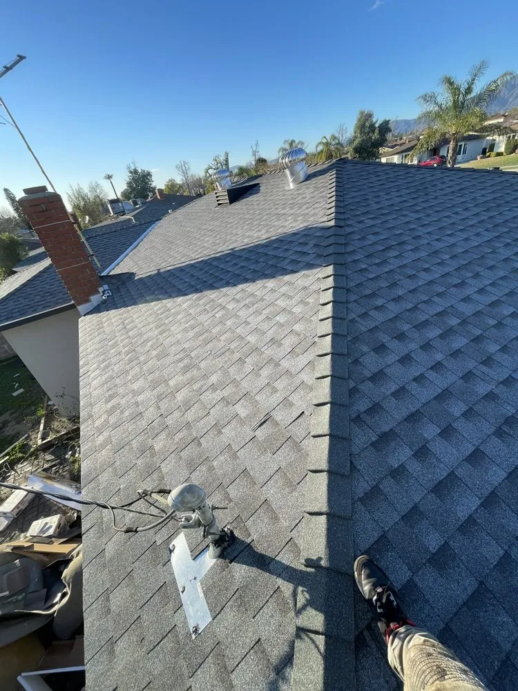 Slide of AJ Roofing & Repair