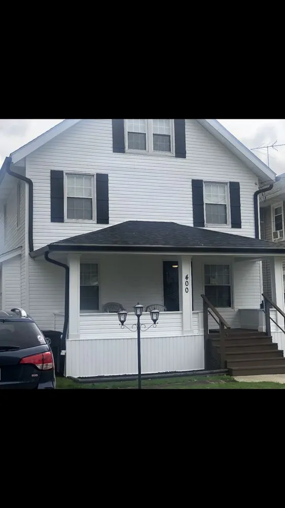 Slide of A&J SEAMLESS GUTTER