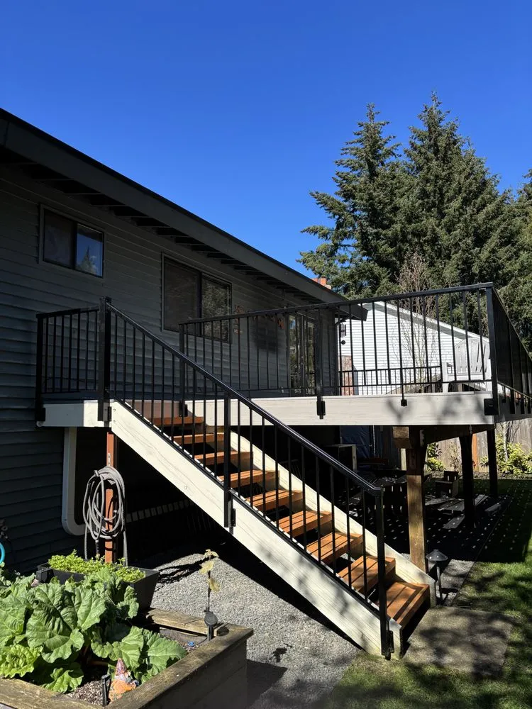 Slide of Akatsuki Roofing