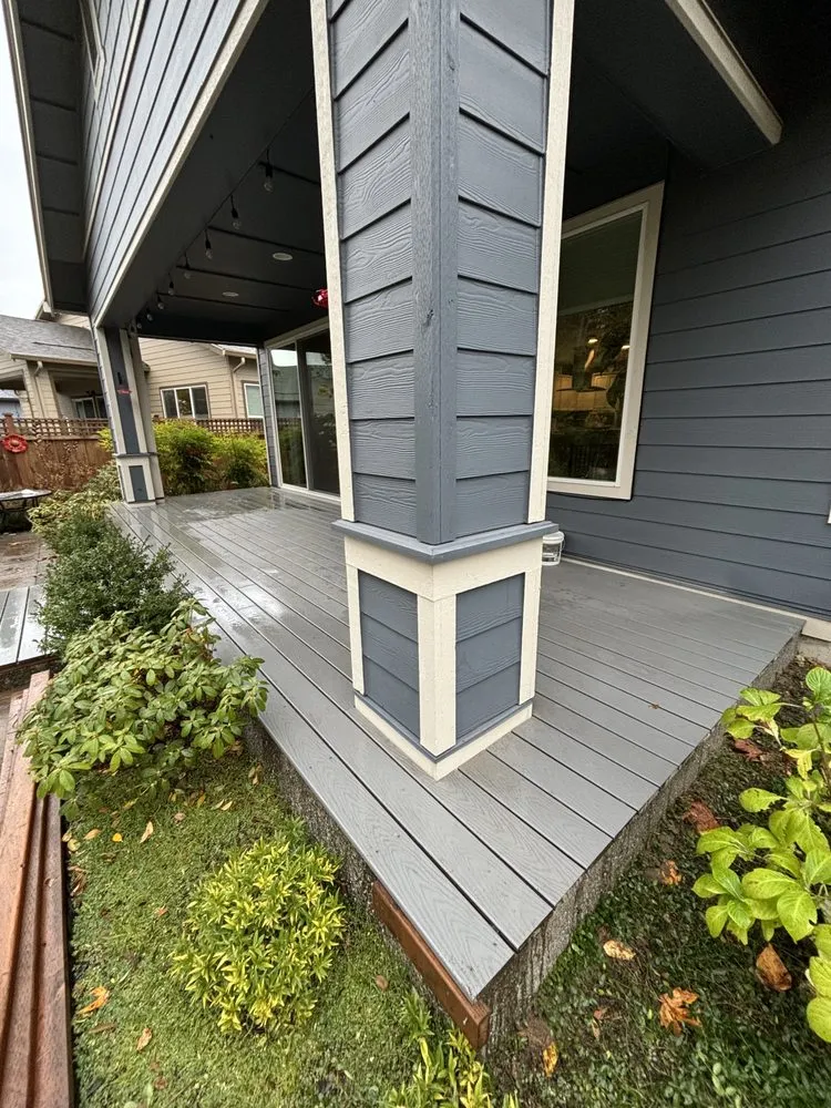 Slide of Akatsuki Roofing