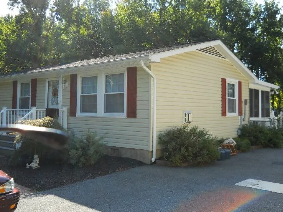 Slide of AKJ Roofing