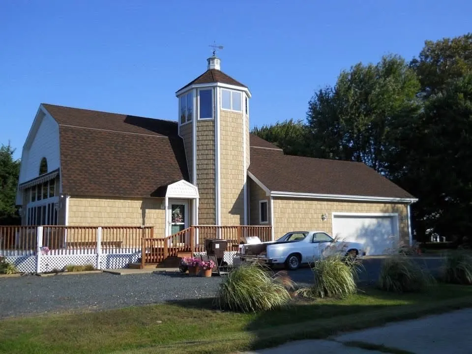 Slide of AKJ Roofing