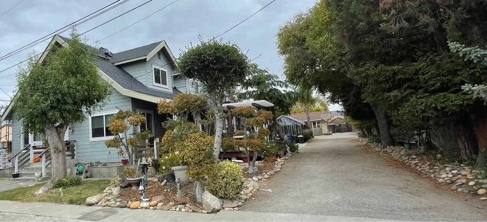 Slide of Al Jr's Roofing