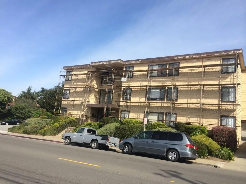 Slide of Al Jr's Roofing