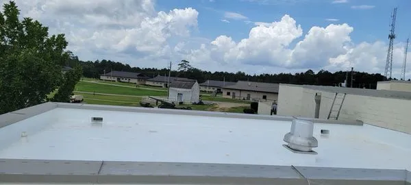 A&L Melendez Commercial Roofing Logo