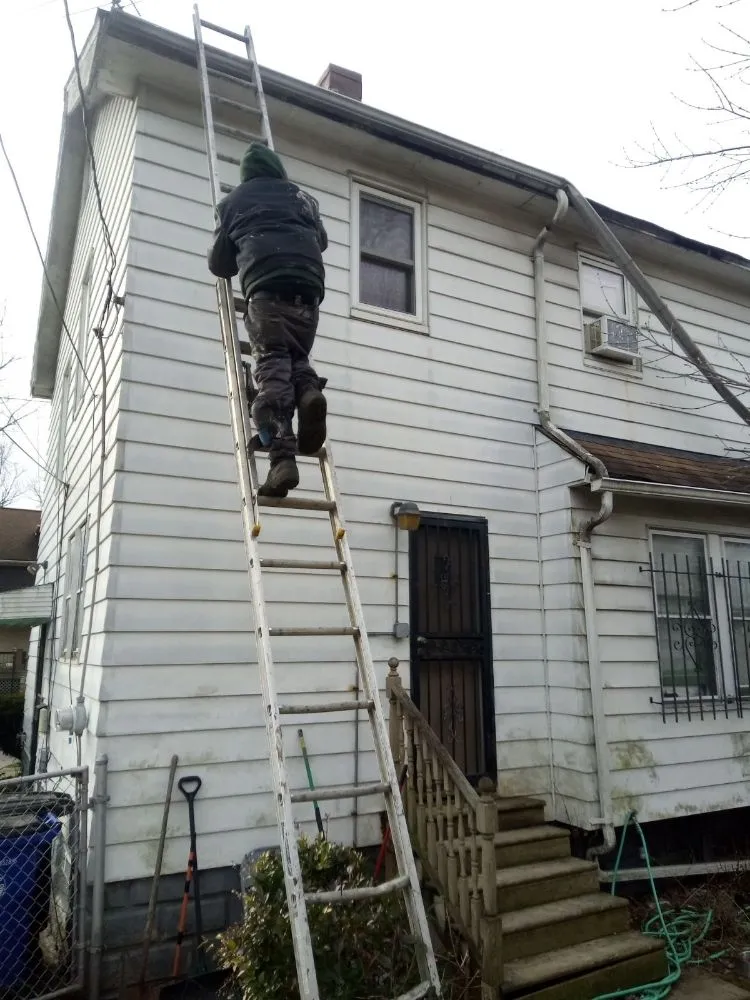 Slide of AL Moroc Services