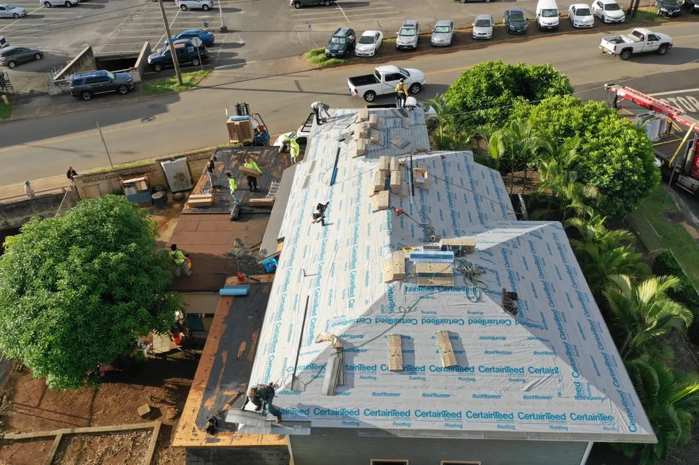 Slide of AL Roofing & RainGutters